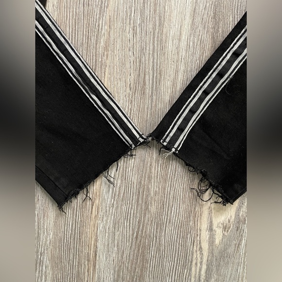 BlankNYC Black White Stripe Cropped Ankle Distressed  Raw Hem Skinny Jeans 27 - Picture 6 of 15